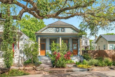 Photo of 1620 Gentilly Boulevard Blvd, New Orleans, LA 70119 (MLS # NO2554230)