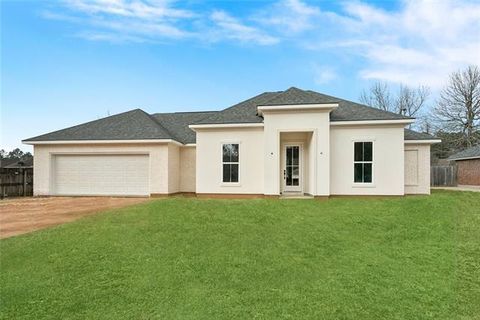 Photo of 450 Autumn Wind Lane Ln, Mandeville, LA 70471 (MLS # NO2539567)