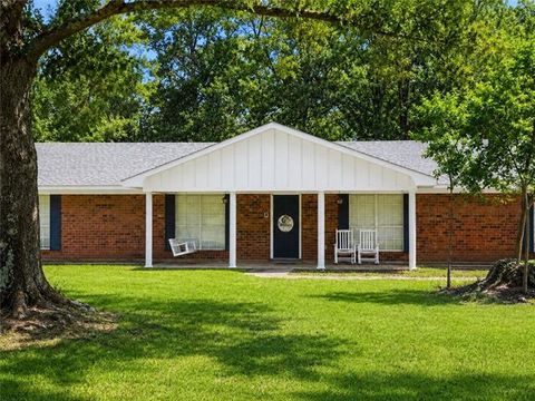 Photo of 174 Highway 1207, Deville, LA 71328 (MLS # CN2566923)