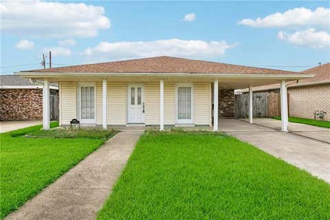 Photo of 3624 Charles Drive DR, Chalmette, LA 70043 (MLS # NO2569186)