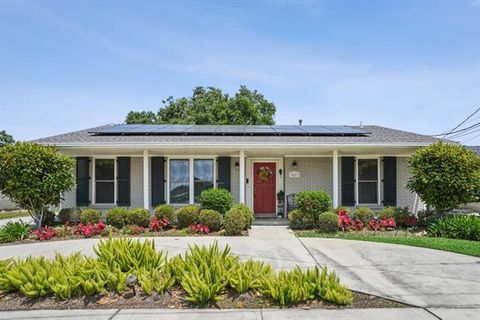 Photo of 3817 Apollo Drive DR, Metairie, LA 70003 (MLS # NO2555447)