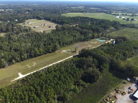 Photo of D-3 Baylin Ave, Zachary, LA 70791 (MLS # BR2026003543)