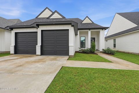 Photo of 110 Lakes Edge Drive, Broussard, LA 70518 (MLS # 2600004086)