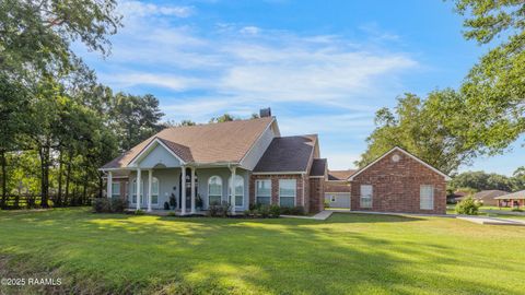 Photo of 1100 Maryview Farm Road, Lafayette, LA 70507 (MLS # 2500003573)