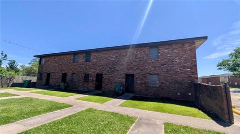 Photo of 1069 Tallow Tree Lane Ln #B, Harvey, LA 70058 (MLS # NO2552132)