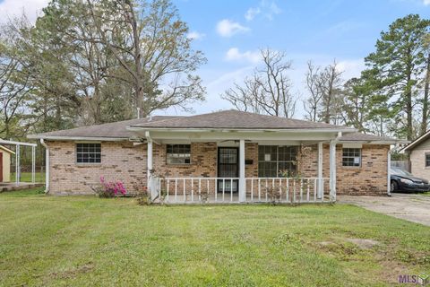 Photo of 943 Whitehead St St, Baker, LA 70714 (MLS # BR2026004189)