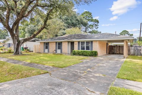 Photo of 302 Newcastle Drive, Lafayette, LA 70503 (MLS # 2500003436)
