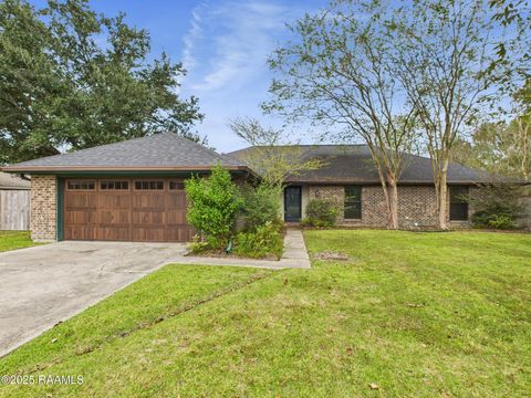 Photo of 108 Pullin Drive, Youngsville, LA 70592 (MLS # 2500005446)