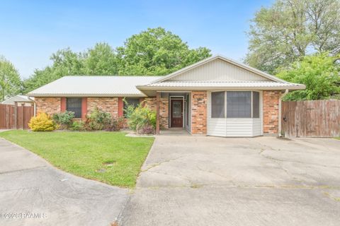 Photo of 104 Burgundy Circle, Lafayette, LA 70506 (MLS # 2600002894)