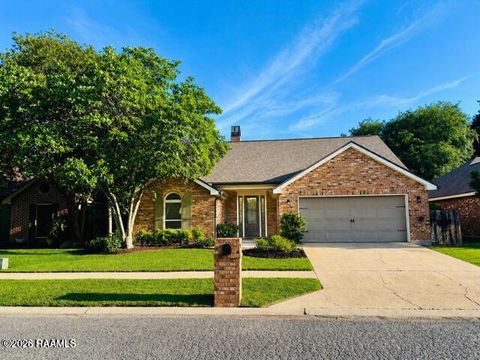 Photo of 106 Queensford Way, Youngsville, LA 70592 (MLS # 2600003661)