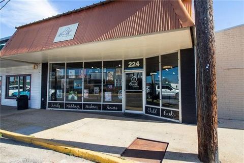 Photo of 224 E Main Street St, Gramercy, LA 70052 (MLS # NO2543586)