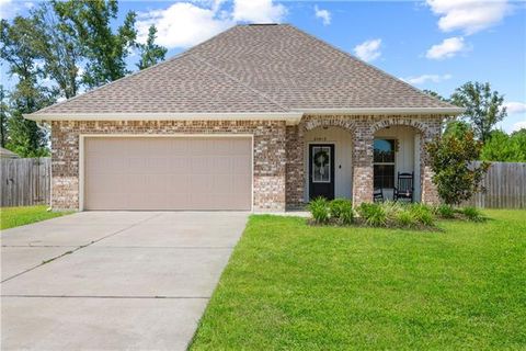 Photo of 20612 Stone House Road Rd, Hammond, LA 70401 (MLS # NO2565861)
