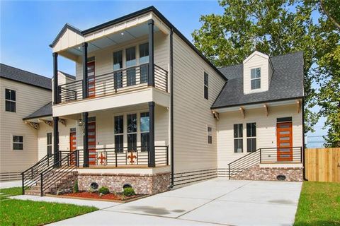 Photo of 2320 Mardi Gras Boulevard Blvd, New Orleans, LA 70114 (MLS # NO2555521)