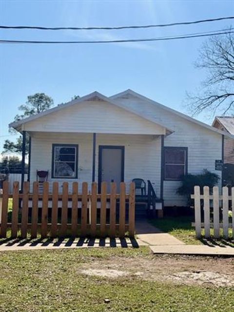 Photo of 322 Cappel Street, Cottonport, LA 71327 (MLS # CN2545882)