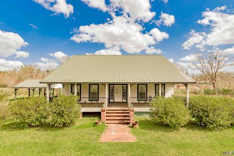 Photo of 8463 Phillips Rd, St. Amant, LA 70774 (MLS # BR2026003972)