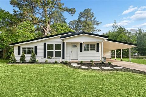Photo of 1205 Wilmuth Street St, Bogalusa, LA 70427 (MLS # NO2553555)