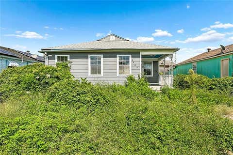 Photo of 6409 Eads Street St, New Orleans, LA 70122 (MLS # NO2571429)