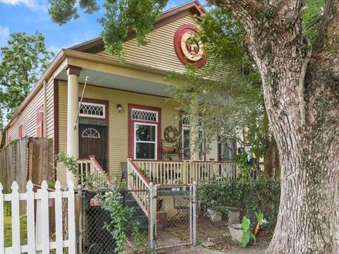 Photo of 504 Diana Street ST, New Orleans, LA 70114 (MLS # NO2566178)