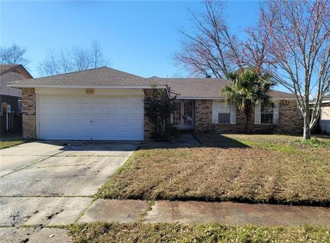 Photo of 111 E Queens Drive Dr, Slidell, LA 70458 (MLS # NO2540381)
