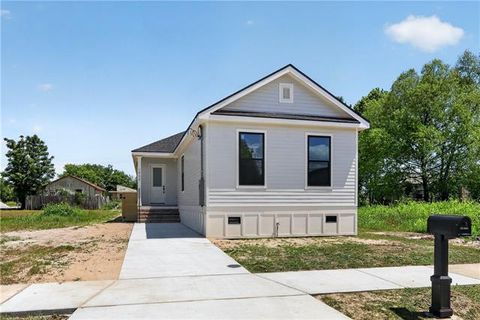 Photo of 1933 Reynes Street St, New Orleans, LA 70117 (MLS # NO2553800)