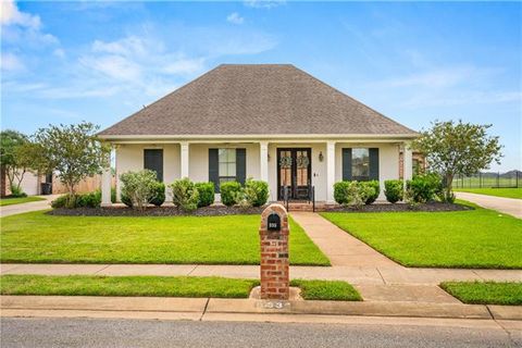 Photo of 335 Links Drive, Alexandria, LA 71303 (MLS # CN2555919)