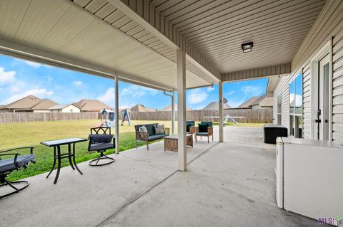 Photo of 42332 Devall Rd Rd, Prairieville, LA 70769 (MLS # BR2026003594)