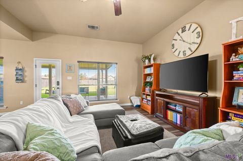 Photo of 42332 Devall Rd Rd, Prairieville, LA 70769 (MLS # BR2026003594)