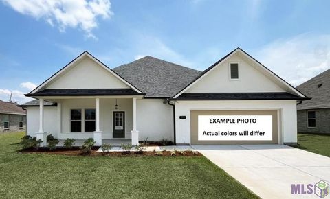 Photo of 215 Olivia Drive, Luling, LA 70070 (MLS # NO2026011408)