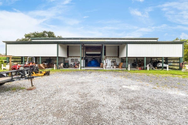 1054 POINTE CLAIRE DR, SAINT MARTINVILLE, LA 70582 - Image e186cffba5d328a5dde998edf82d2c3c/154077544