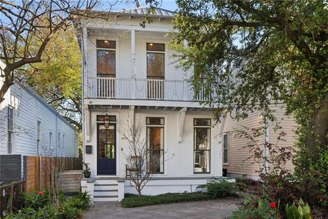 Photo of 6119 Annunciation Street St, New Orleans, LA 70118 (MLS # NO2548760)