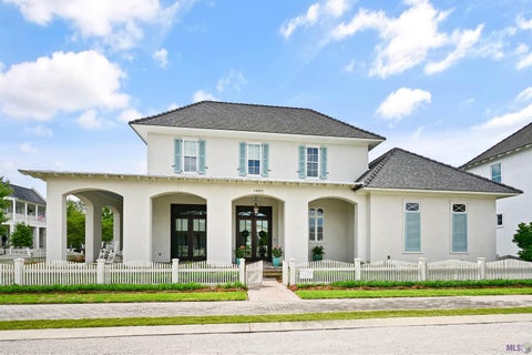 Photo of 14652 Saint Henry Street ST, Baton Rouge, LA 70820 (MLS # BR2026011894)