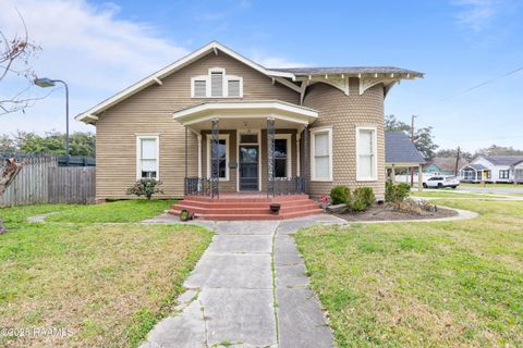 MLS: 25001581