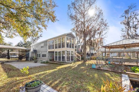 Photo of 14689 Paradise Rd Rd, Maurepas, LA 70449 (MLS # BR2026004572)