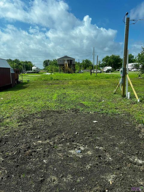 Photo of 621 Clinton St St, Chauvin, LA 70344 (MLS # BY2026006712)