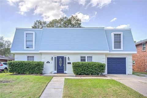 Photo of 2741 Chelsea Drive Dr, New Orleans, LA 70131 (MLS # NO2556262)