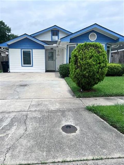 Photo of 5152 Timber Crest Drive DR, New Orleans, LA 70131 (MLS # NO2556688)