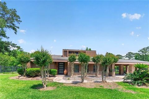 Photo of 28267 Stanga Lane Ln, Ponchatoula, LA 70454 (MLS # NO2550082)