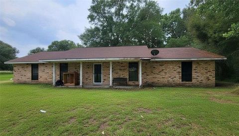 Photo of 3591 Highway 104, Opelousas, LA 70570 (MLS # NO2557072)