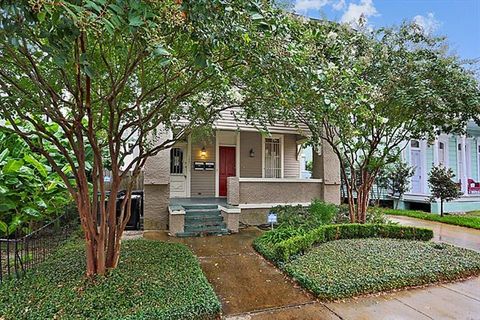 Photo of 132 N Cortez Street St #B, New Orleans, LA 70119 (MLS # NO2559567)