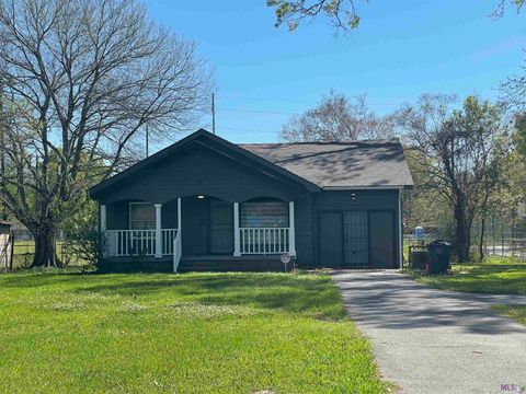 Photo of 4112 Sycamore St St, Baton Rouge, LA 70805 (MLS # BR2026004523)