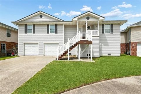 Photo of 4440 Trieste Street St, New Orleans, LA 70129 (MLS # NO2552882)