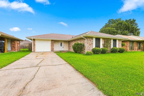 Photo of 305 Louis Dr DR, Houma, LA 70364 (MLS # BY2026014827)