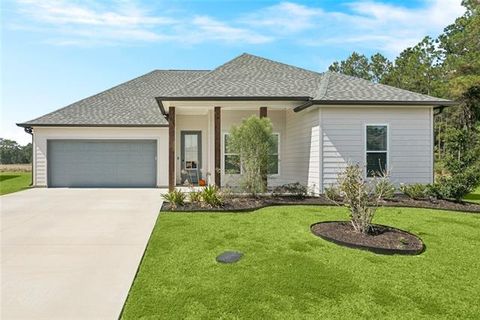 Photo of 75385 Sydney Drive Dr, Covington, LA 70435 (MLS # NO2558069)