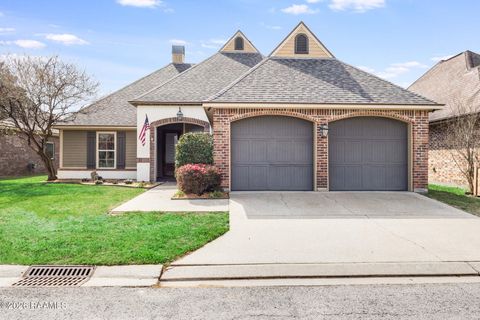 Photo of 406 La Villa Circle, Youngsville, LA 70592 (MLS # 2600001607)