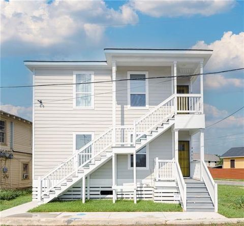 Photo of 4407 Washington Avenue Ave, New Orleans, LA 70125 (MLS # NO2557531)