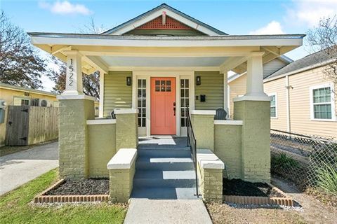 Photo of 1522 Monroe Street St, New Orleans, LA 70118 (MLS # NO2543475)