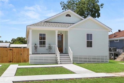 Photo of 6230 Lafaye Street St, New Orleans, LA 70122 (MLS # NO2569748)