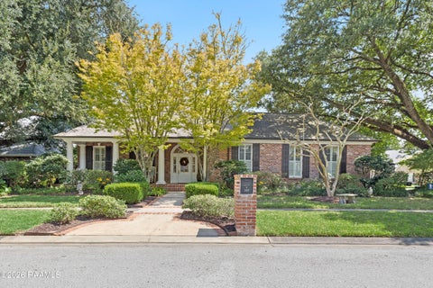 Photo of 105 Gerriewood Lane, Lafayette, LA 70508 (MLS # 2600009090)