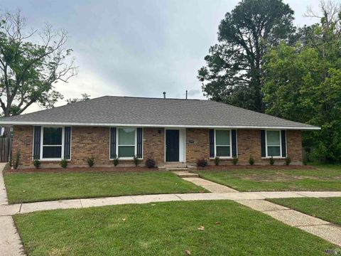 Photo of 1777 Rue Desiree, Saint George, LA 70810 (MLS # BR2026004263)