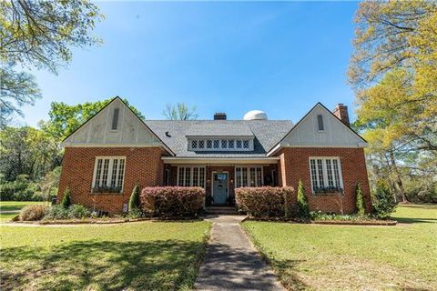 Photo of 525 N Laurel Street St, Amite, LA 70422 (MLS # NO2546574)